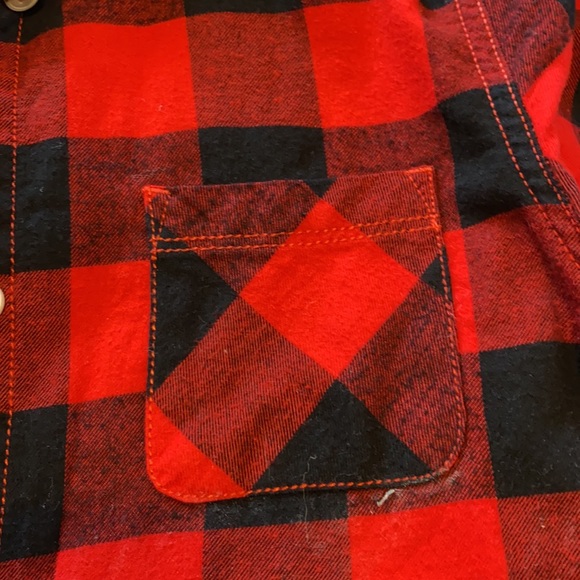 KIDS Red and Black checkered flannel - Picture 5 of 6